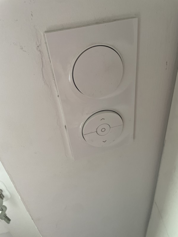 Dépannage urgent de store ou volet roulant électrique par un électricien de confiance à Bordeaux proche Bègles