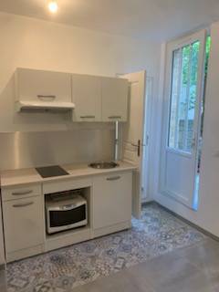 Rénovation électrique complète de studio à Bordeaux avec mise aux normes et éclairage sur mesure