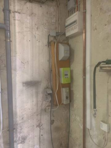  tableau électrique existant d'un immeuble de 140 m2 à Bordeaux bastide  proche bouliac