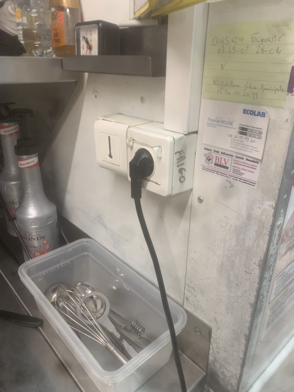 remise aux normes des prises d'une cuisine professionnelle rue ste catherine proche place de la bourse