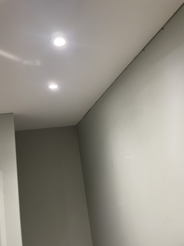 pose spot salle de bain d un appartement de 60 m2 à Bordeaux proche gare st jean 