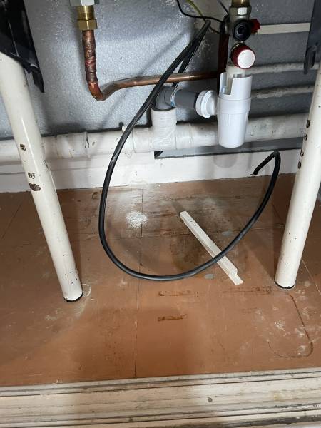 Dépannage alimentation chauffe-eau d'un appartement t2 de 55 m2 dans une résidence à Bordeaux proche Bègles