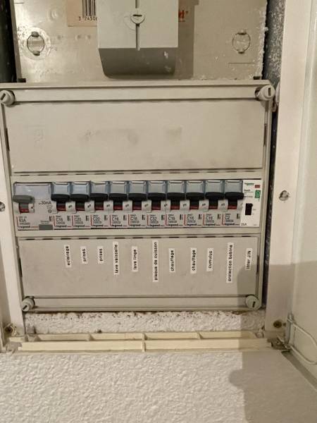 Dépannage d’une alimentation chauffe-eau heures creuses/heures pleines à Bordeaux Nansouty proche Saint-Genès