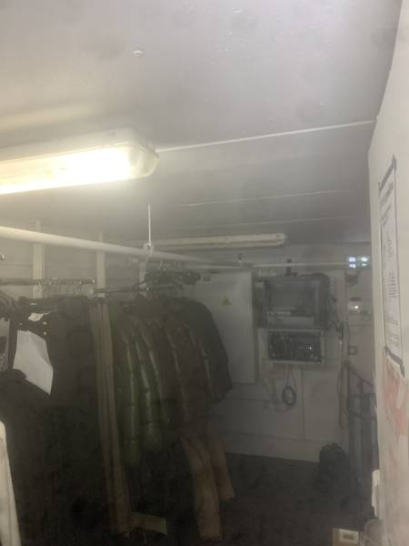 Installation d'un éclairage dans une réserve d'un magasin à Bordeaux