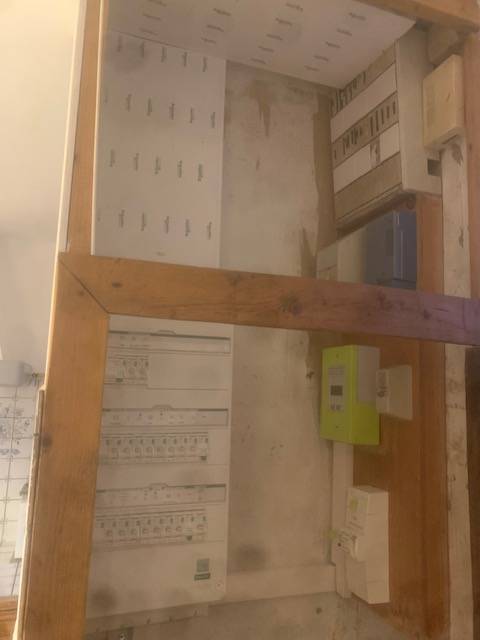 Electricien pour la rénovation d'un tableau électrique pour une maison de 140m² à Bordeaux Caudéran proche parc bordelais