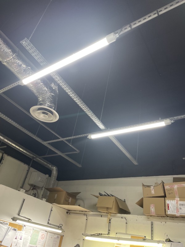 remplacement des luminaires d un magasin de 150 m2 à Mérignac proche pessac 