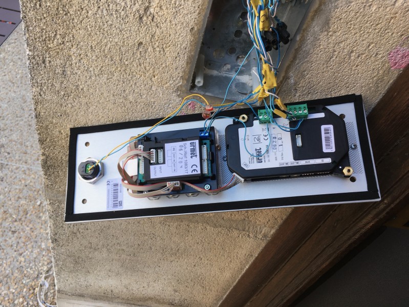 électricien pour système interphonie avec système vigik dans un immeuble en copropriété de 250m2 a bordeaux proche allée tourny