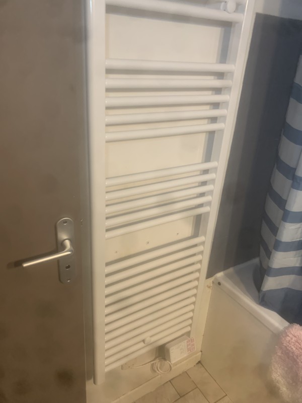 dépannage chauffage électrique dans une salle de bain d'une maison de 100m2 à gradignan proche talence