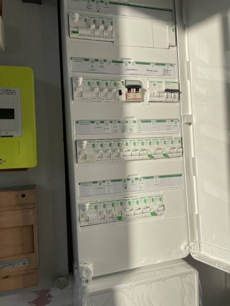 remise aux normes de votre tableau électrique sur bordeaux et CUB